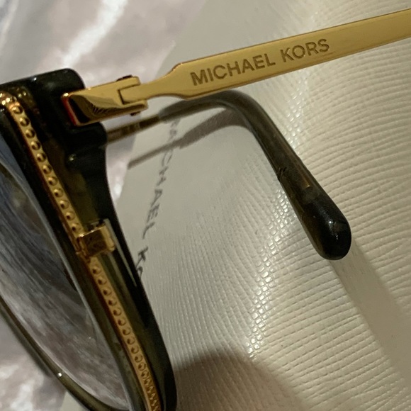 Michael Kors sunglasses in sage color with case - Picture 11 of 15